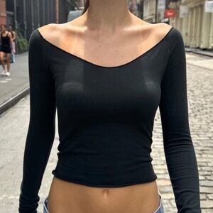 SOLD DO NOT BUY 🖤Brandy Melville Madison V Neck Top